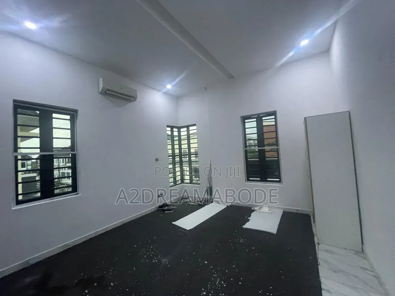 5bdrm Duplex in Lekki, Chevron for rent