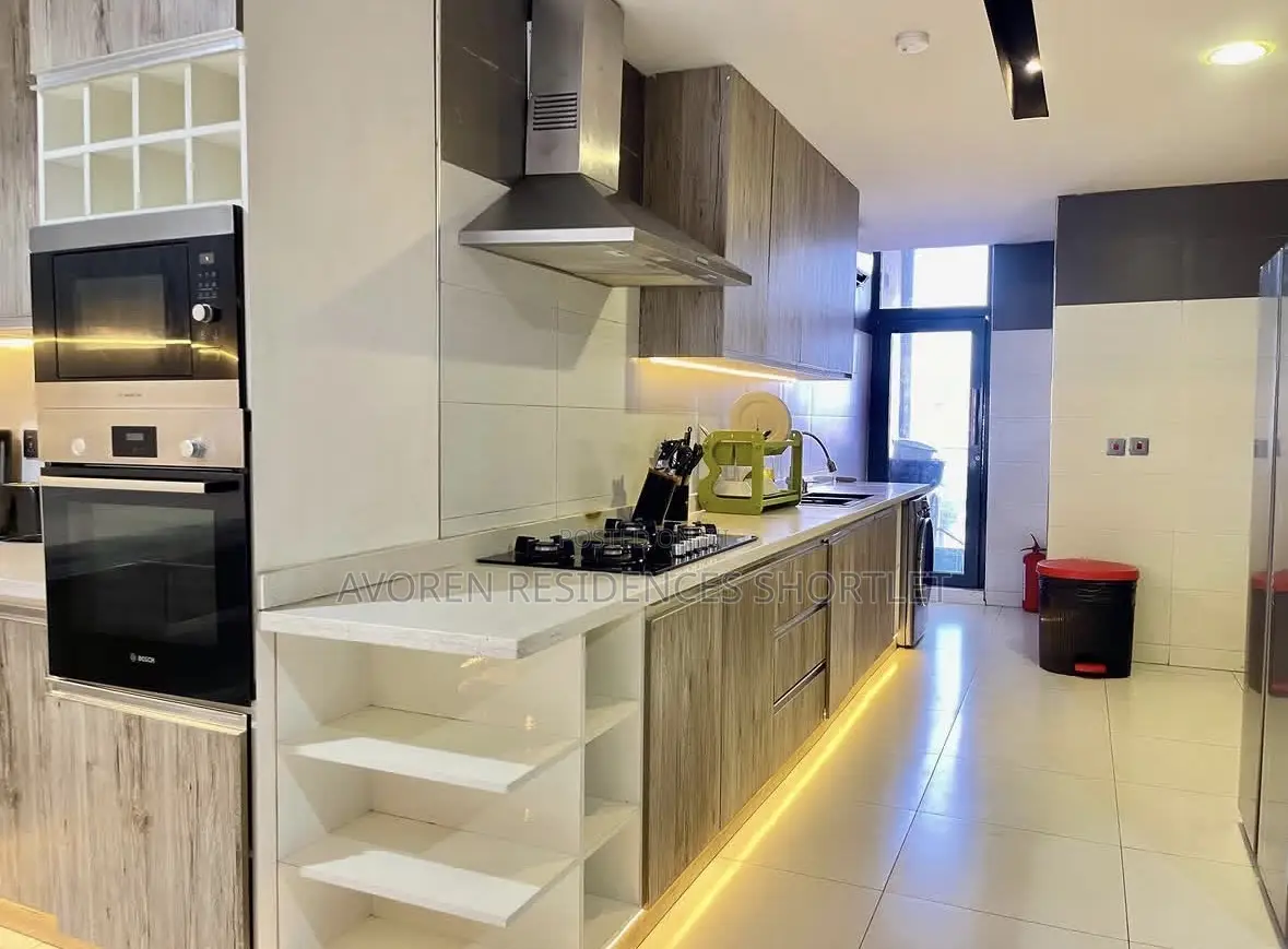 Luxurious Two Bedroom Waterfront
