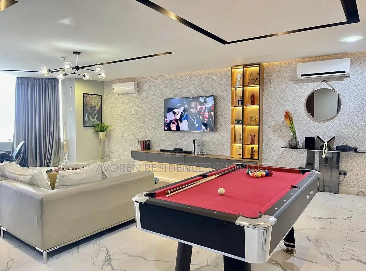 Luxurious Two Bedroom Waterfront