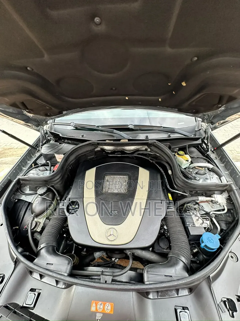 Mercedes-Benz GLK-Class 2010 Gray