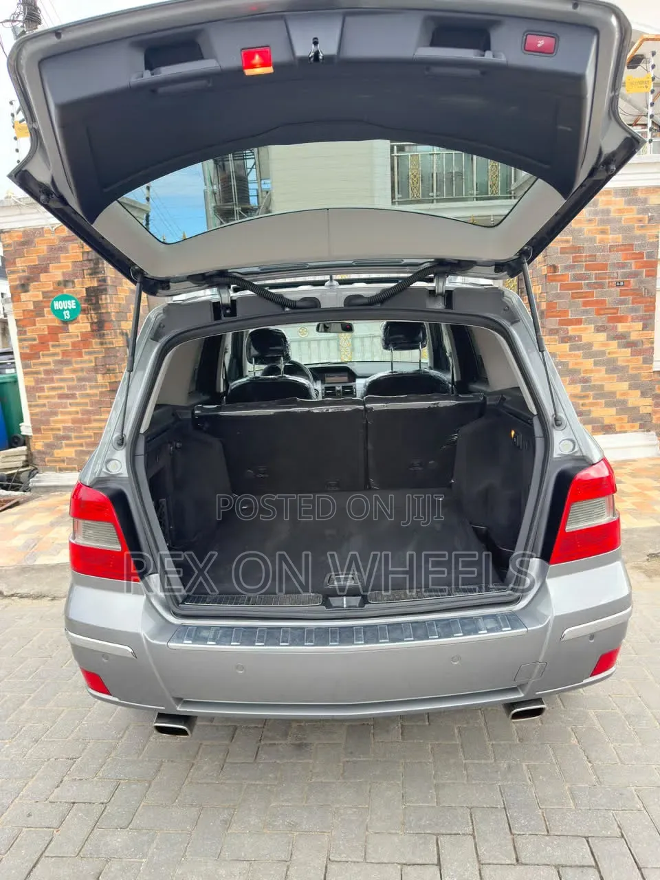 Mercedes-Benz GLK-Class 2010 Gray