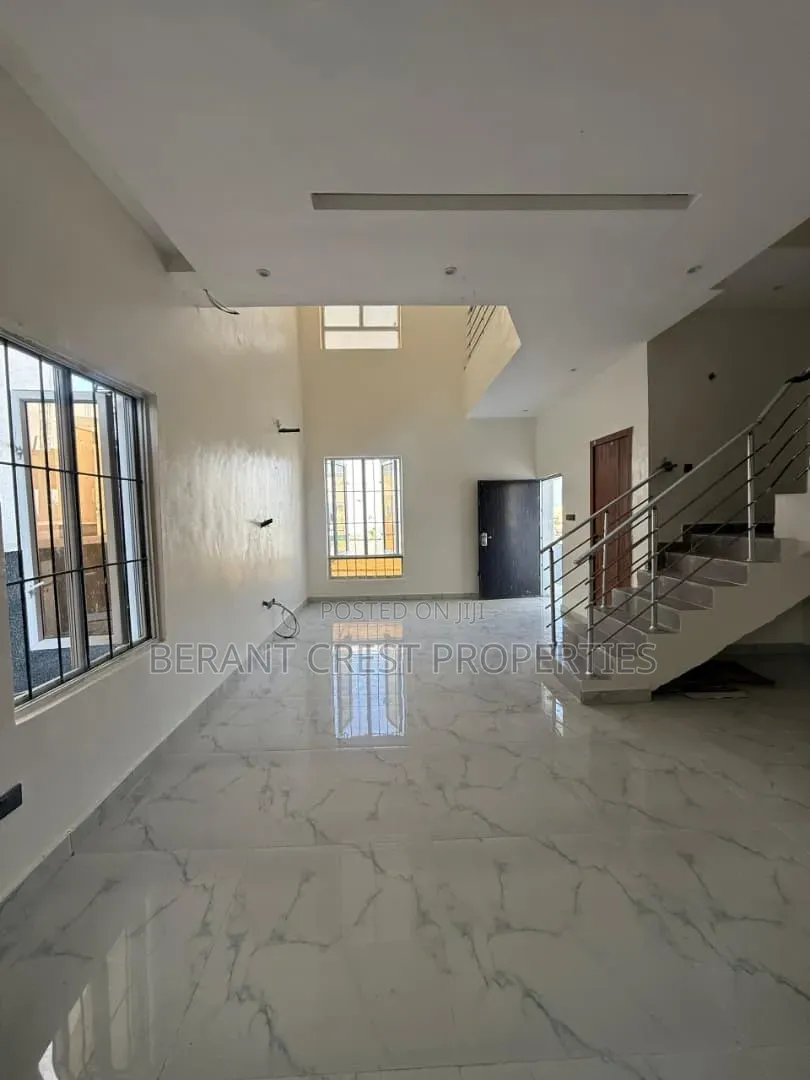 2bdrm Townhouse/Terrace in Idera Scheme, Iberikodo for sale