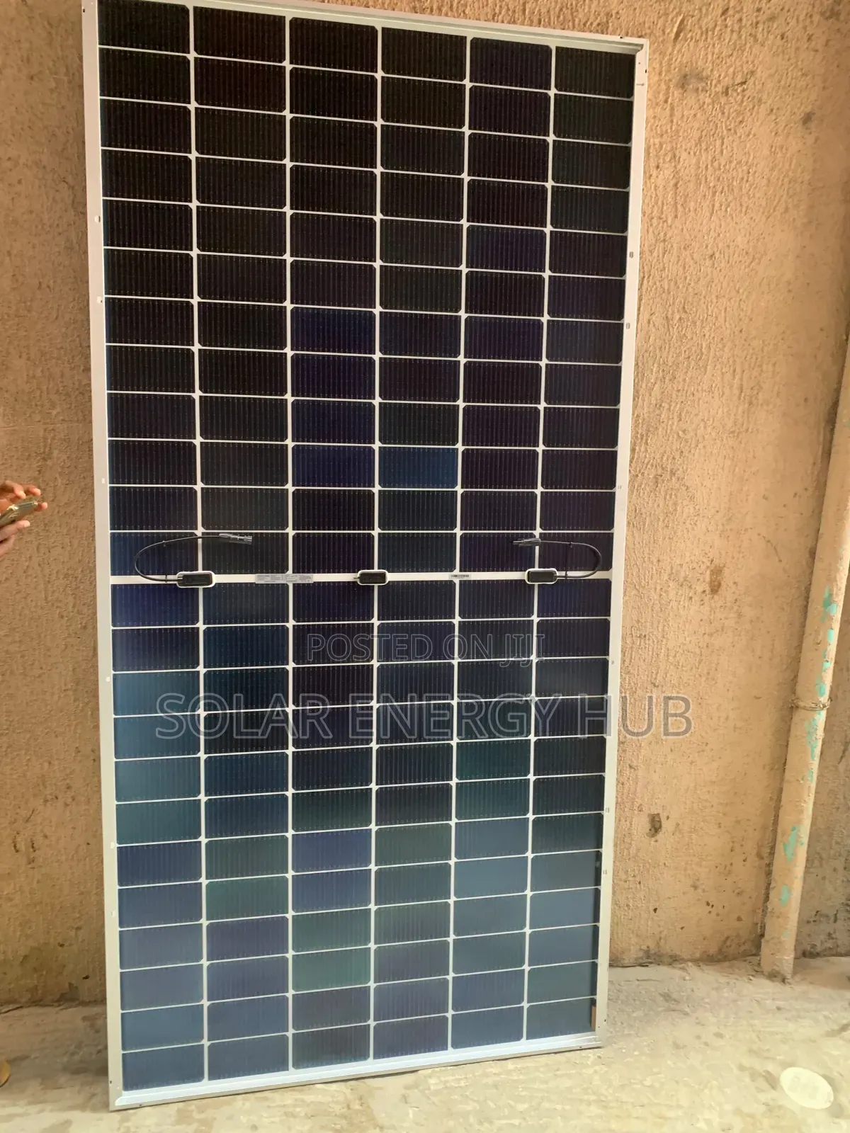 650watts/144cells Jinko Solar Panel