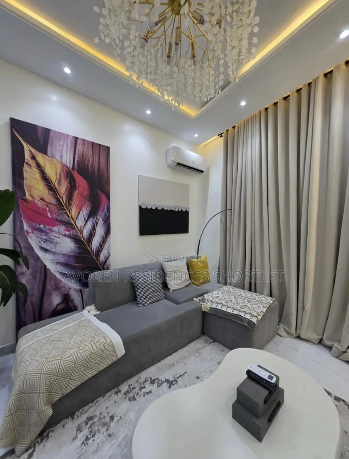 Luxury 1 Bedroom Shortlet in Admiralty Way