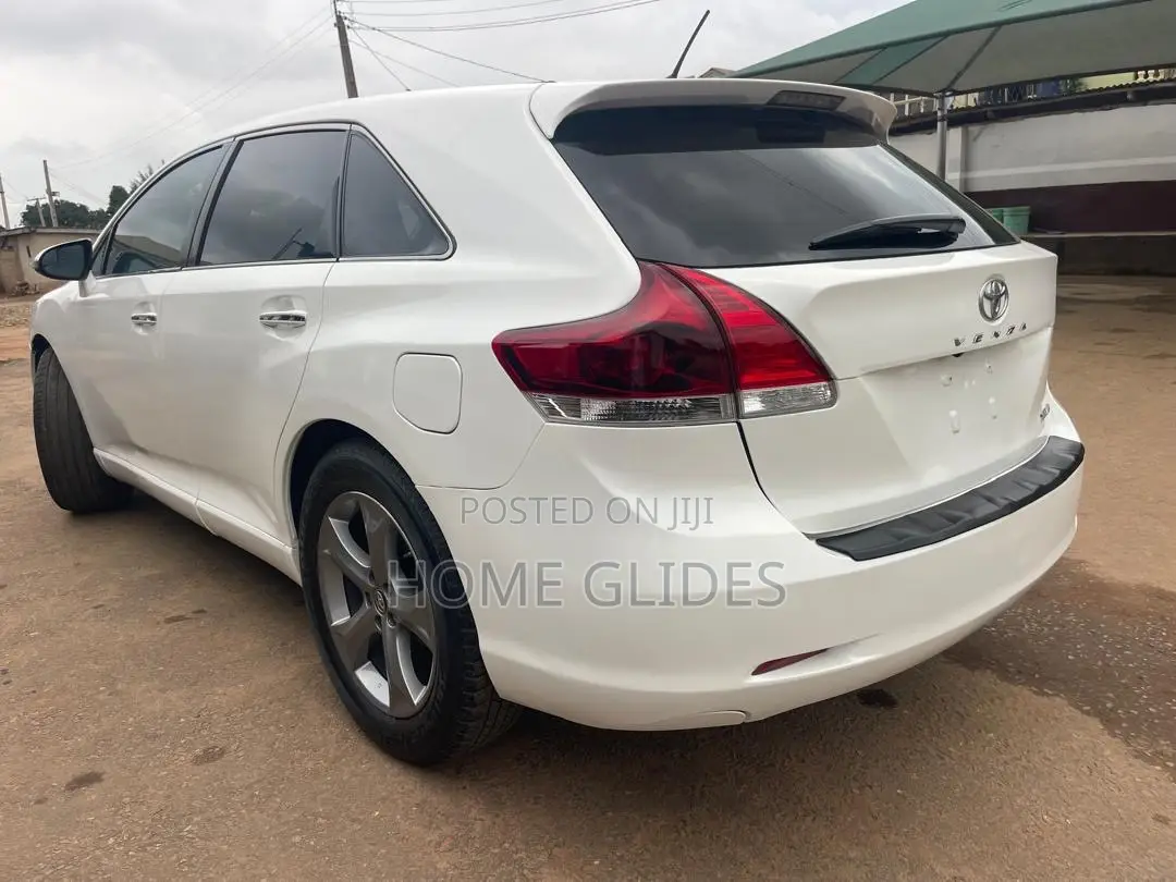 Toyota Venza 2012 White