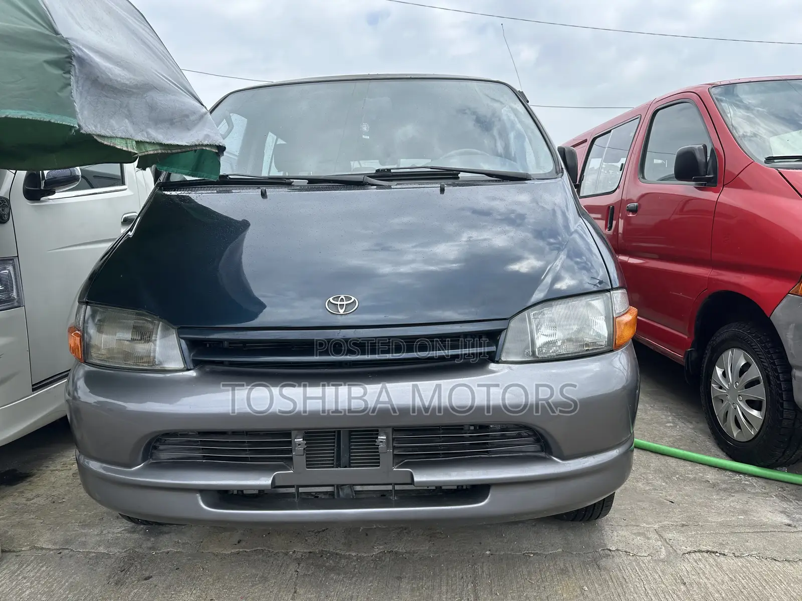Toyota HiAce 2005 Blue