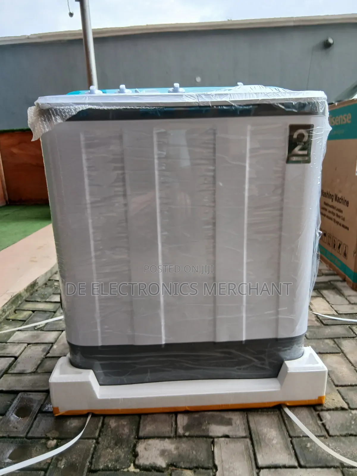 Brand New Hisense 11kg Twin Tub Wash and Spin Machine.