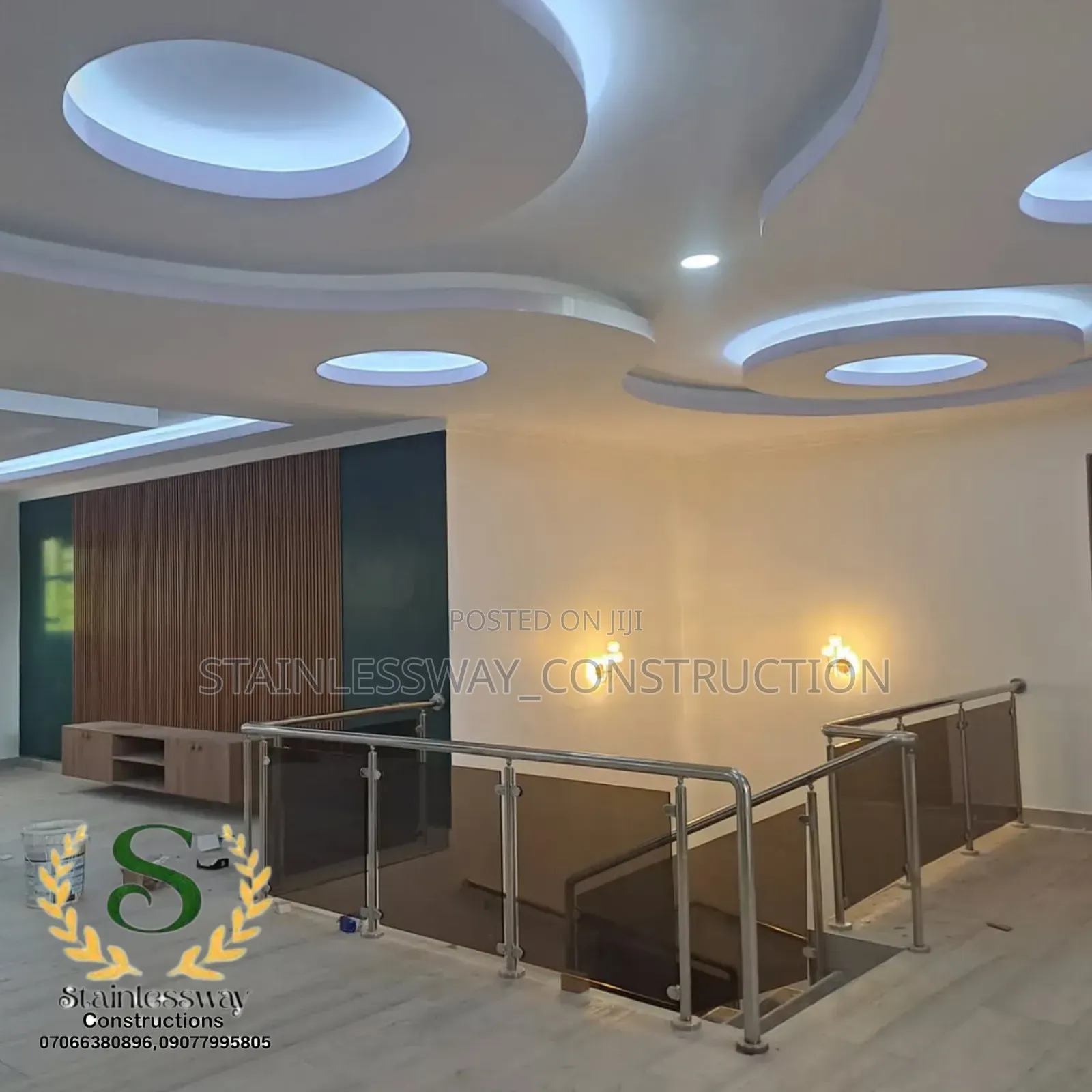 Glass to Glass Staircase Balcony Handrails At