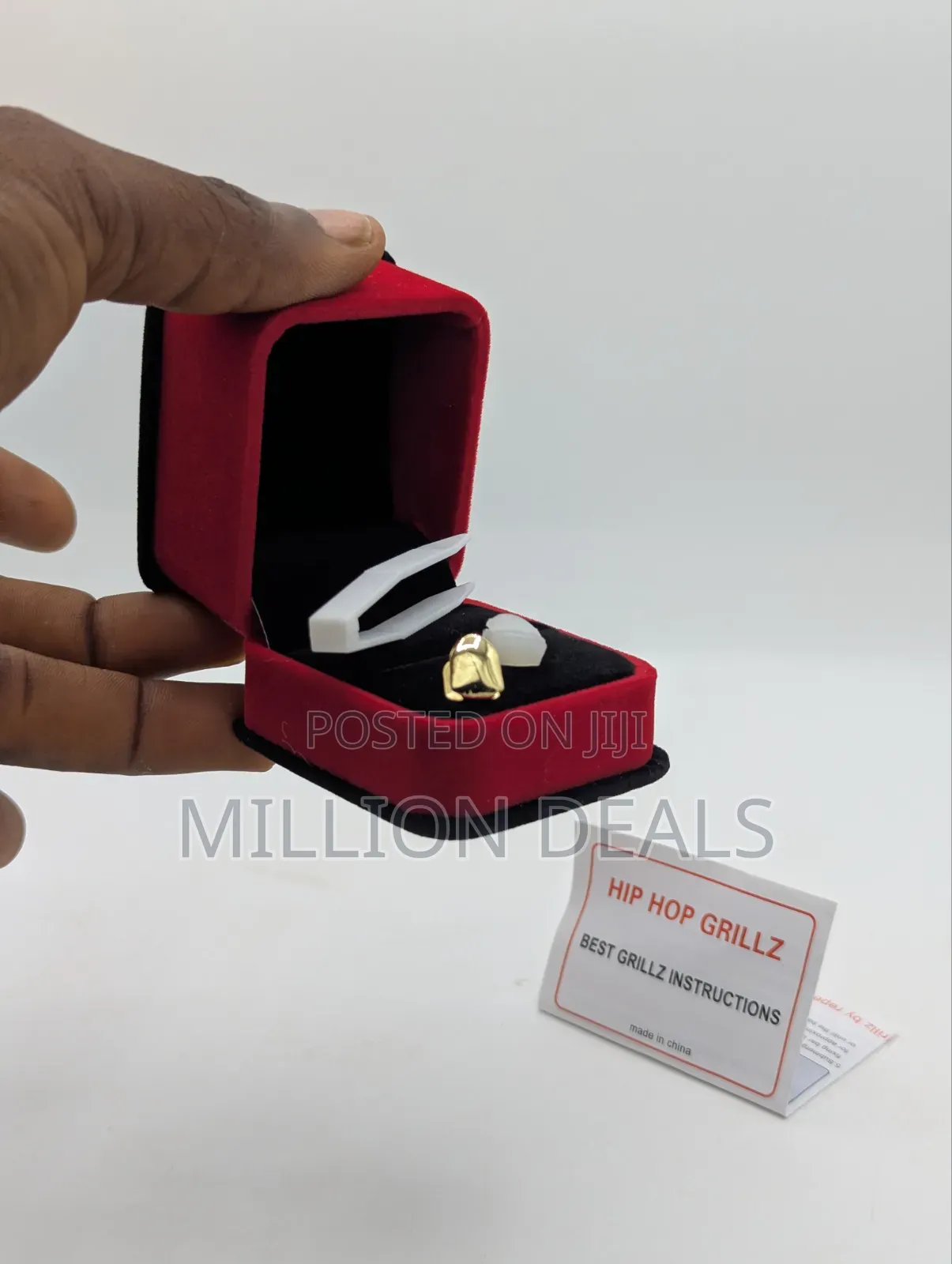 Gold Steel Single Stylish Teeth Grill