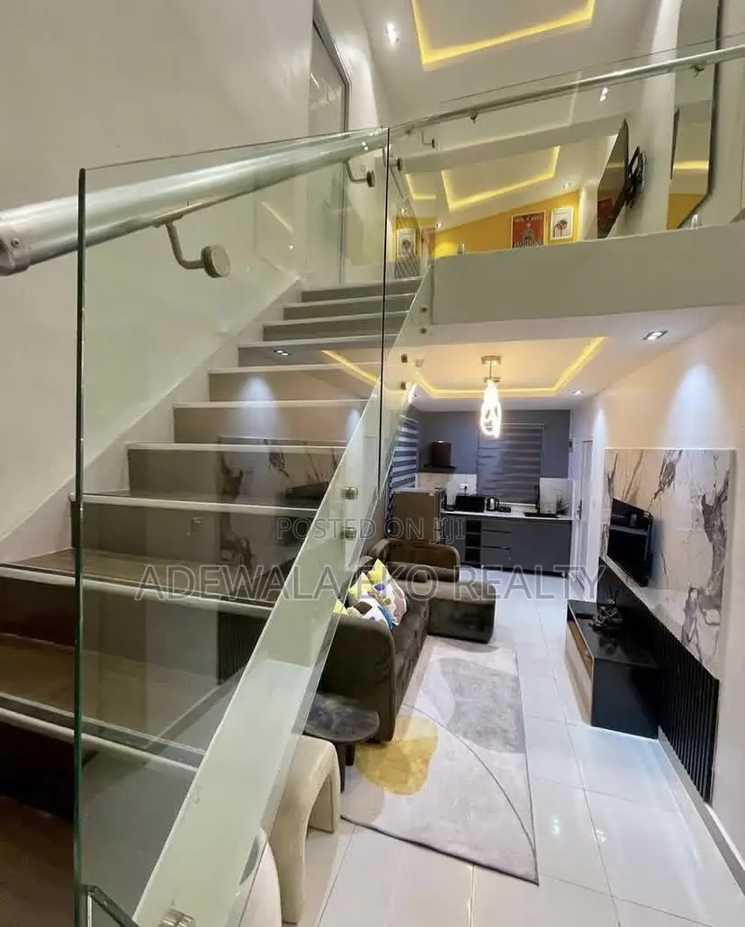 1Bedroom Loft in Lekki Phase 1 - Off Admiralty