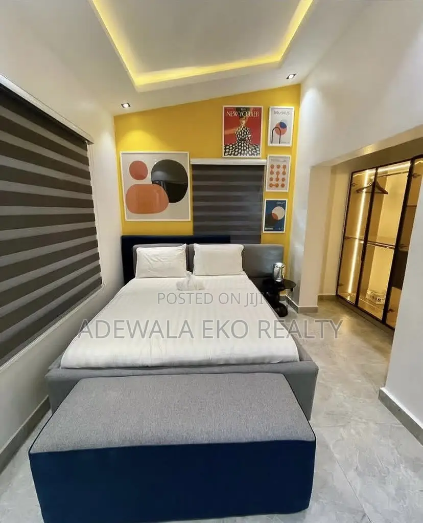 1Bedroom Loft in Lekki Phase 1 - Off Admiralty