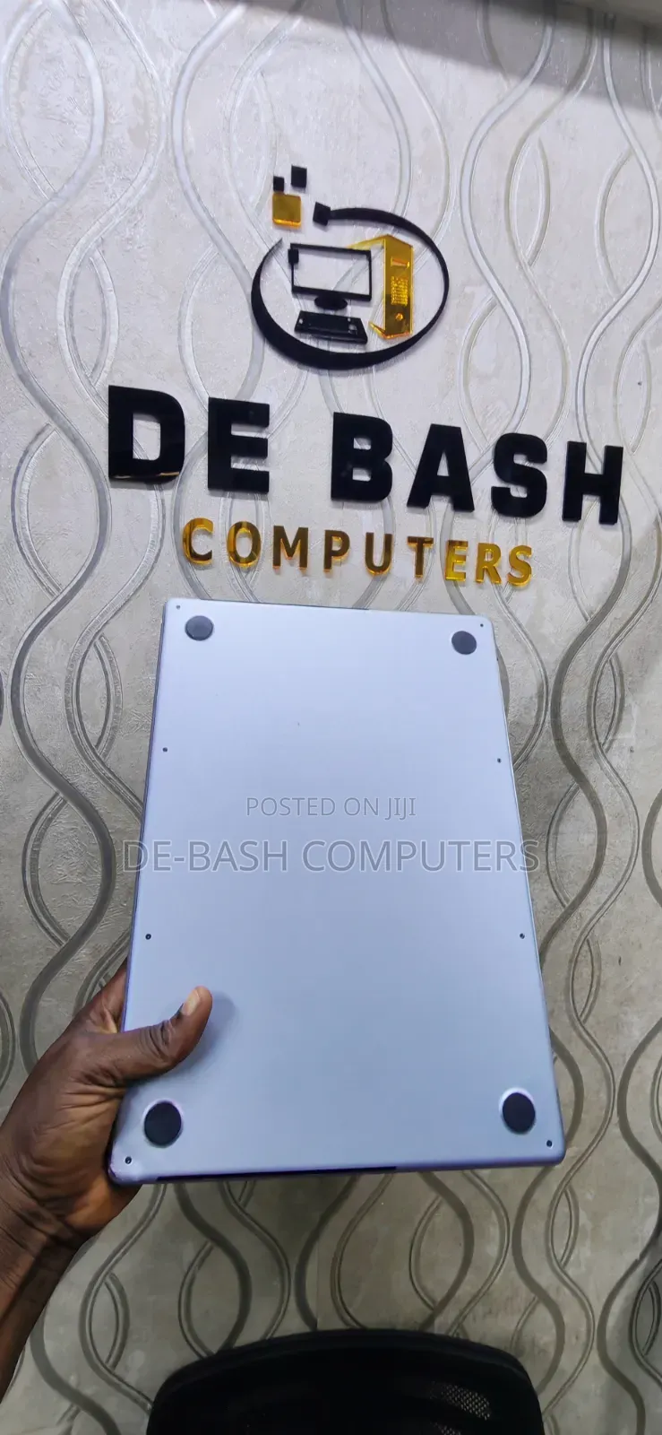 Laptop Apple MacBook Pro 2023 M3 Pro 18GB Apple M3 Pro SSD 1T