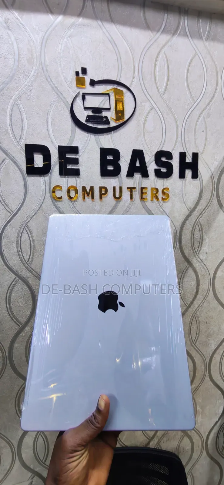 Laptop Apple MacBook Pro 2023 M3 Pro 18GB Apple M3 Pro SSD 1T