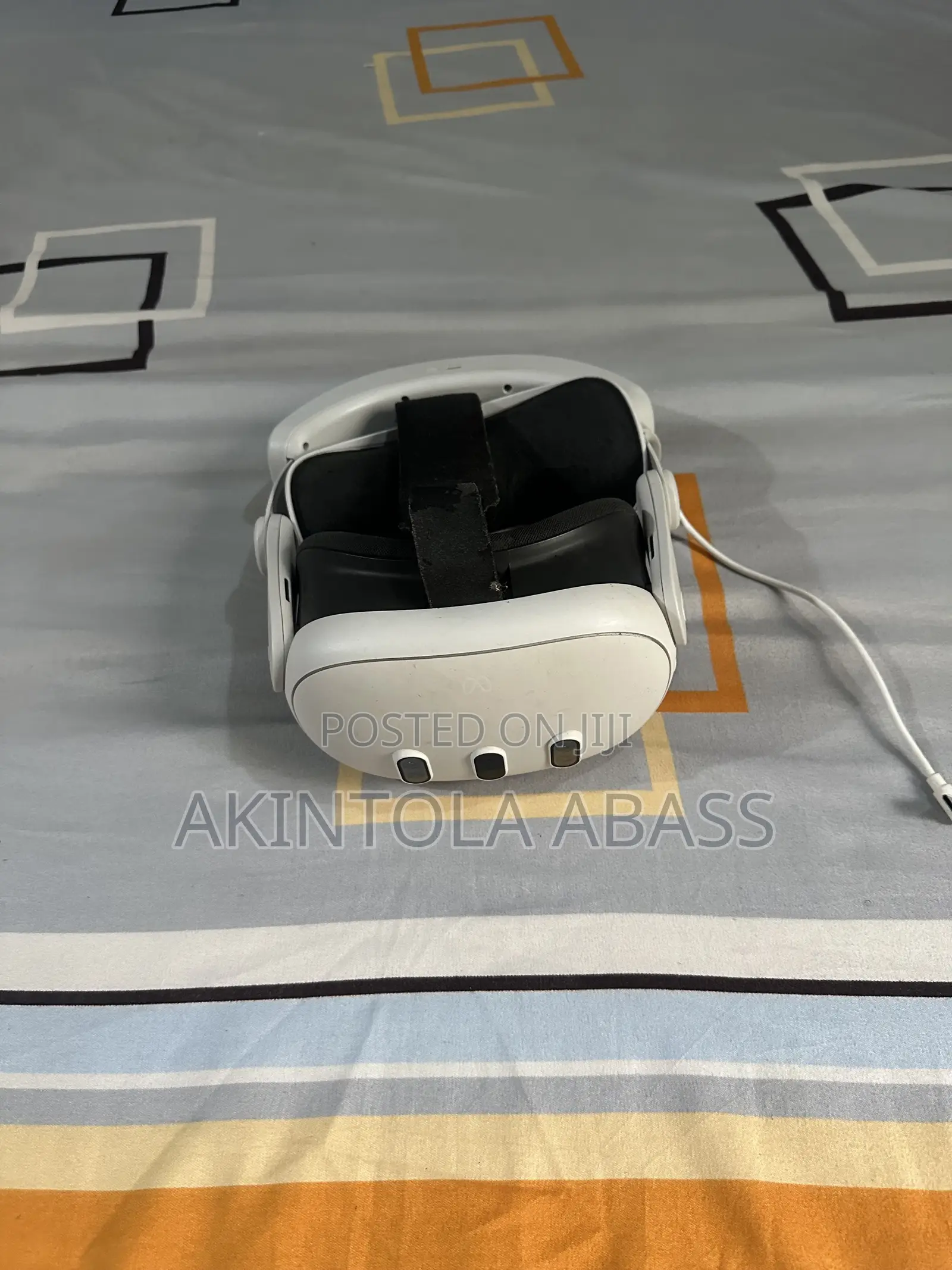 Meta Quest 3 - 128gb + 10,000mAh Battery Head Strap