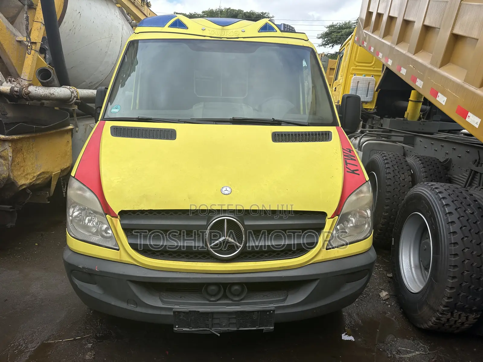 Mercedes-Benz Sprinter 2006 Yellow