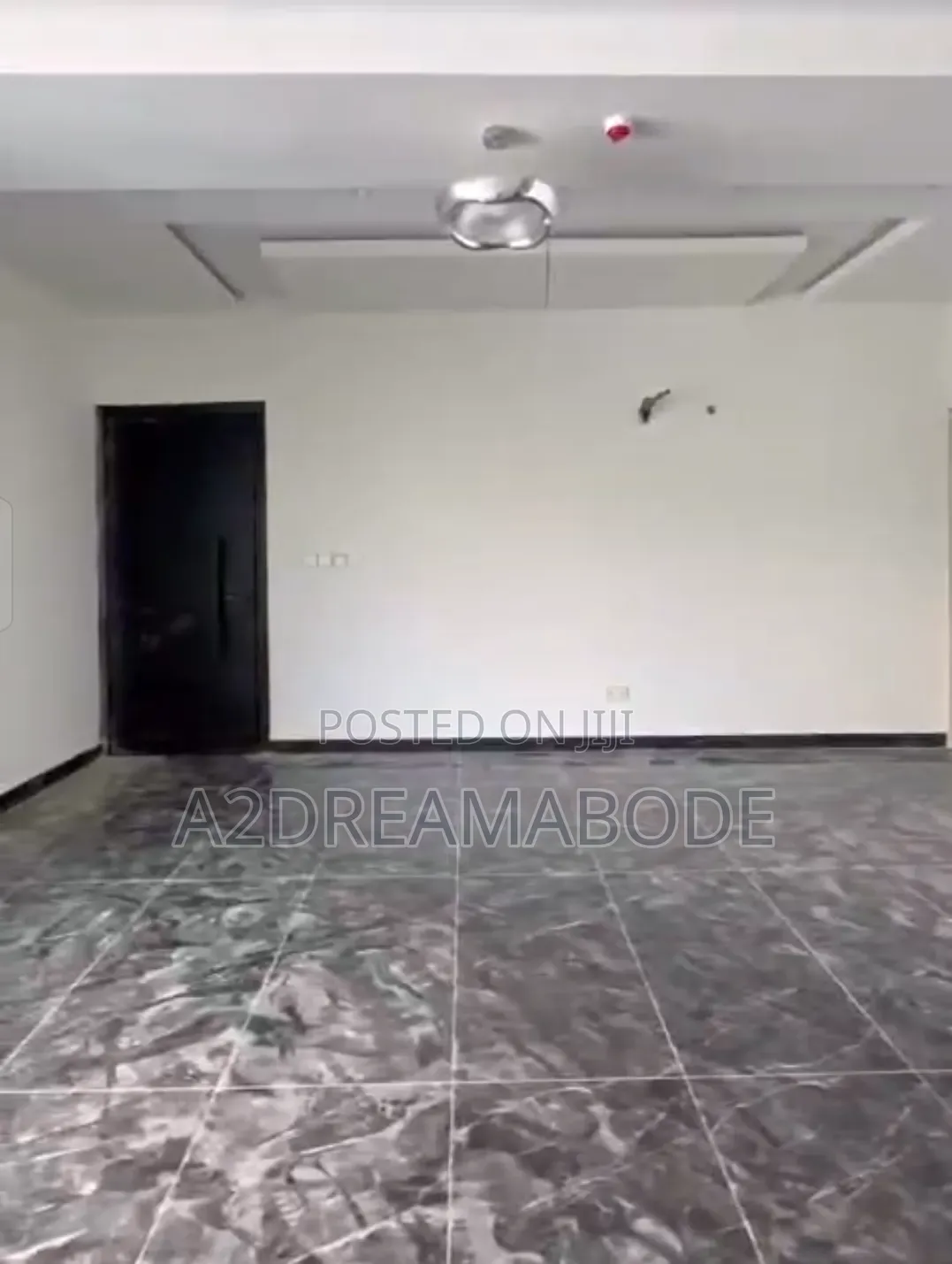 3bdrm Apartment in Yaba, Alagomeji for rent