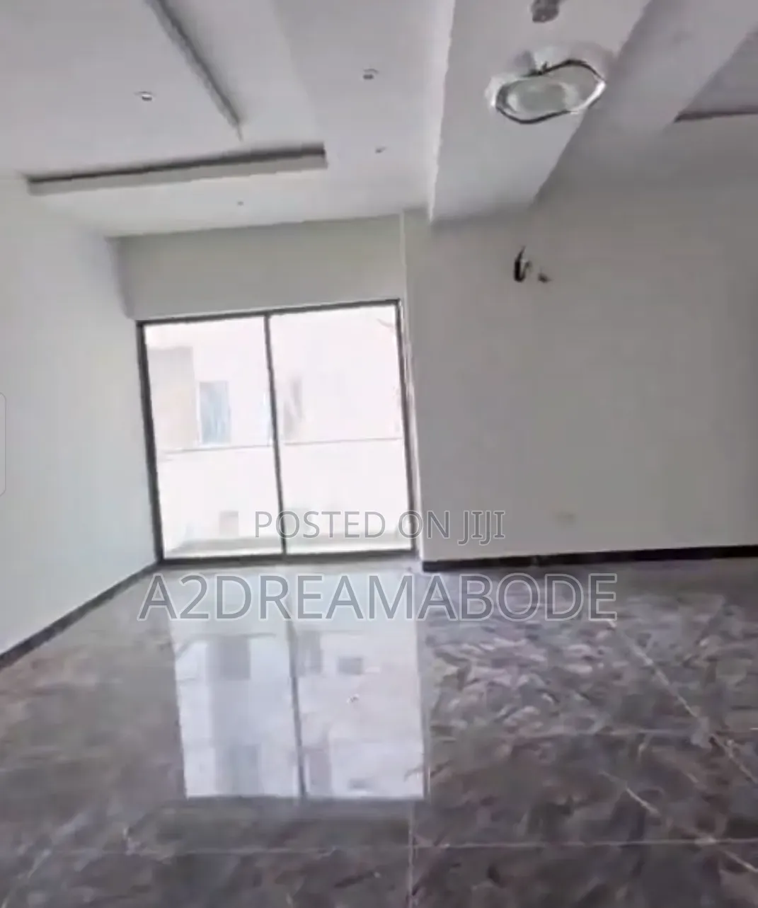 3bdrm Apartment in Yaba, Alagomeji for rent