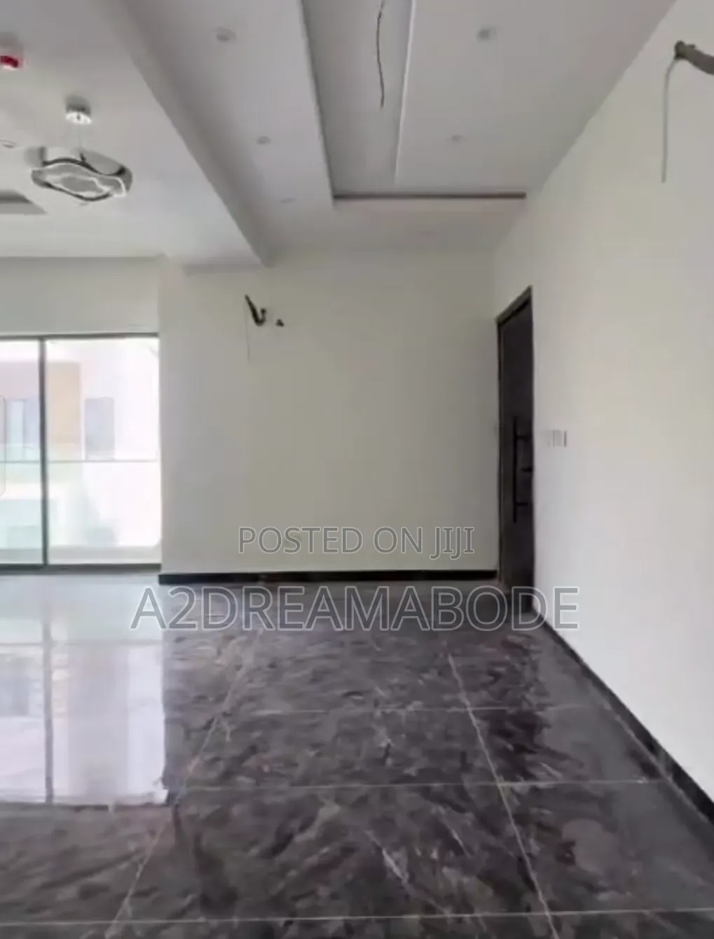 3bdrm Apartment in Yaba, Alagomeji for rent