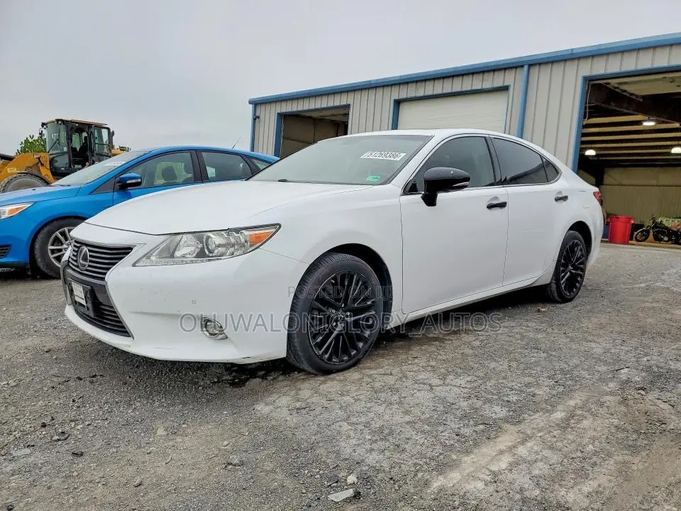 Lexus ES 350 FWD 2015 White