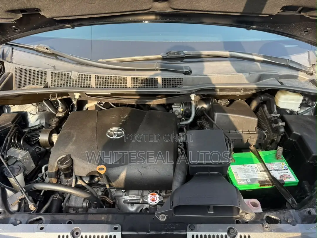 Toyota Sienna Limited Premium AWD 2019 Black