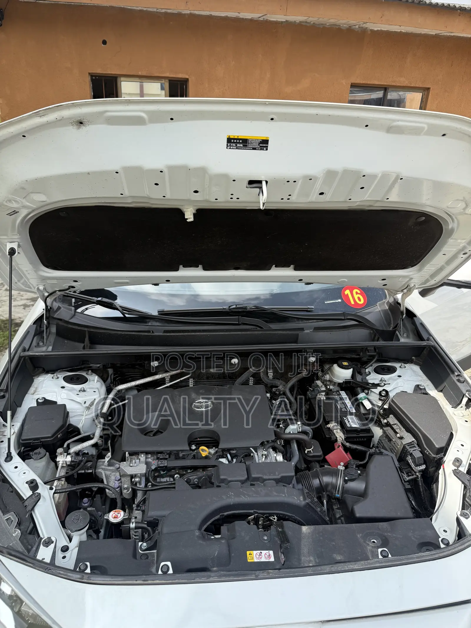 Toyota RAV4 2023 White