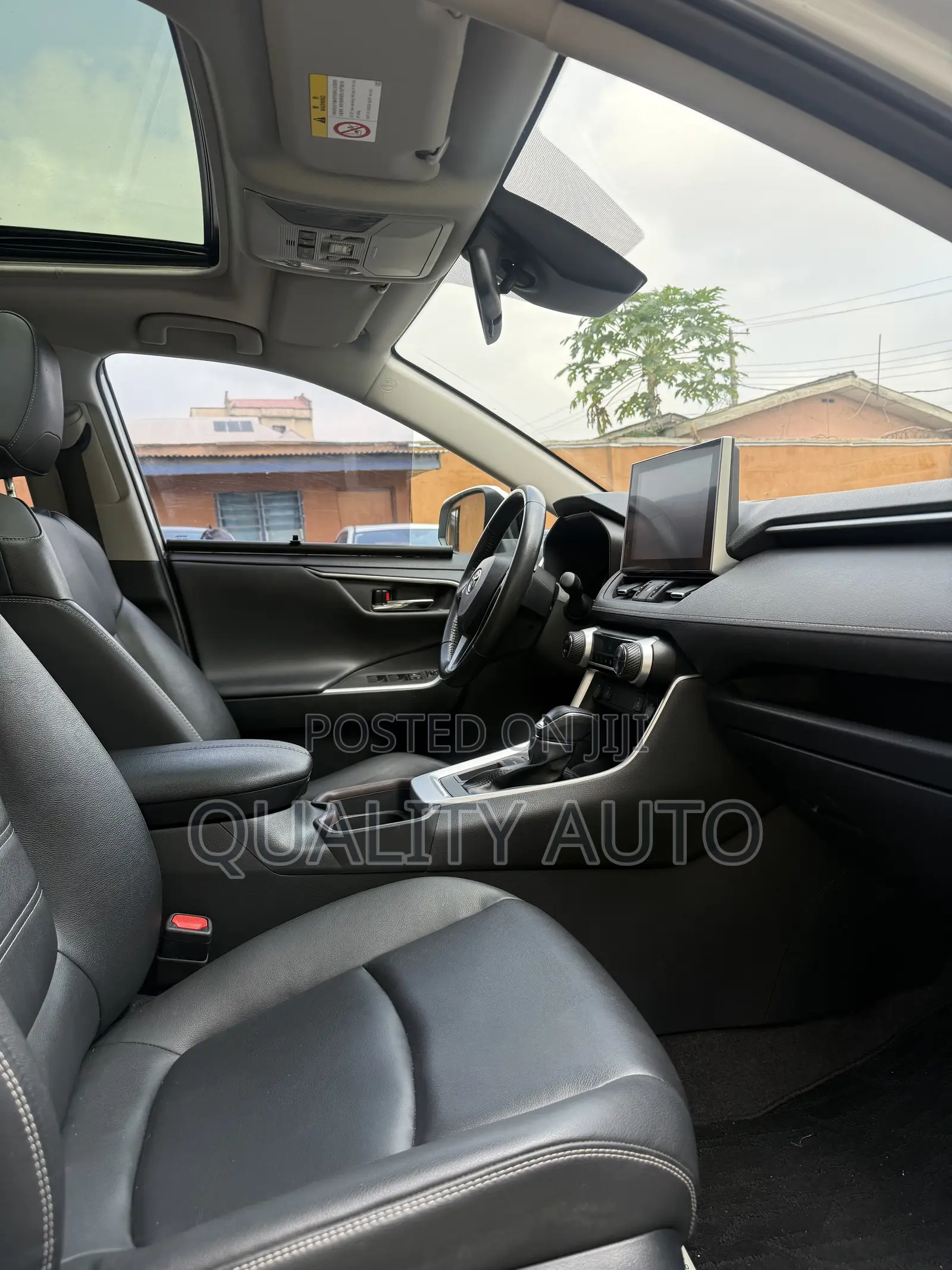 Toyota RAV4 2023 White