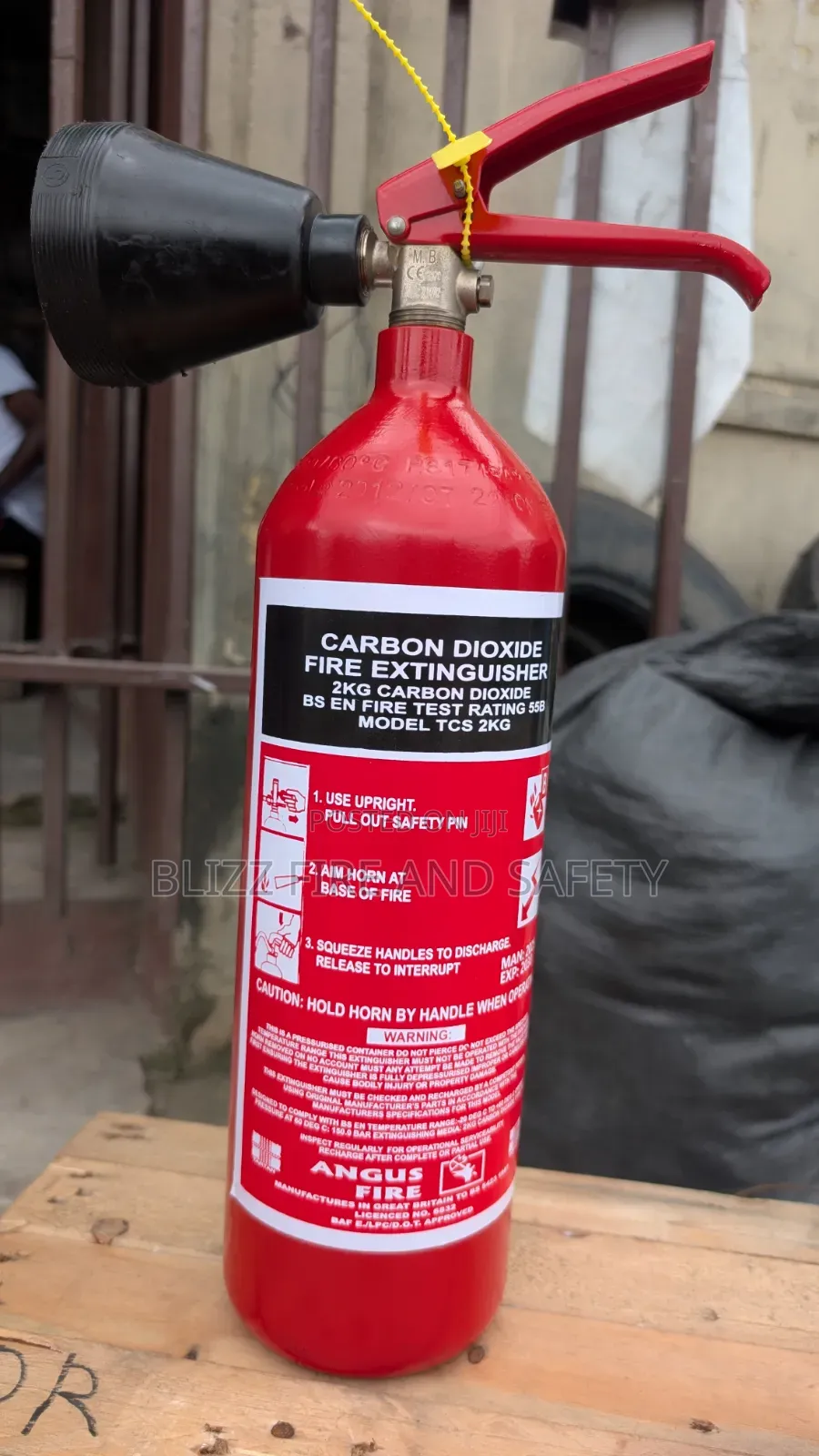 2kg CO2 Fire Extinguisher