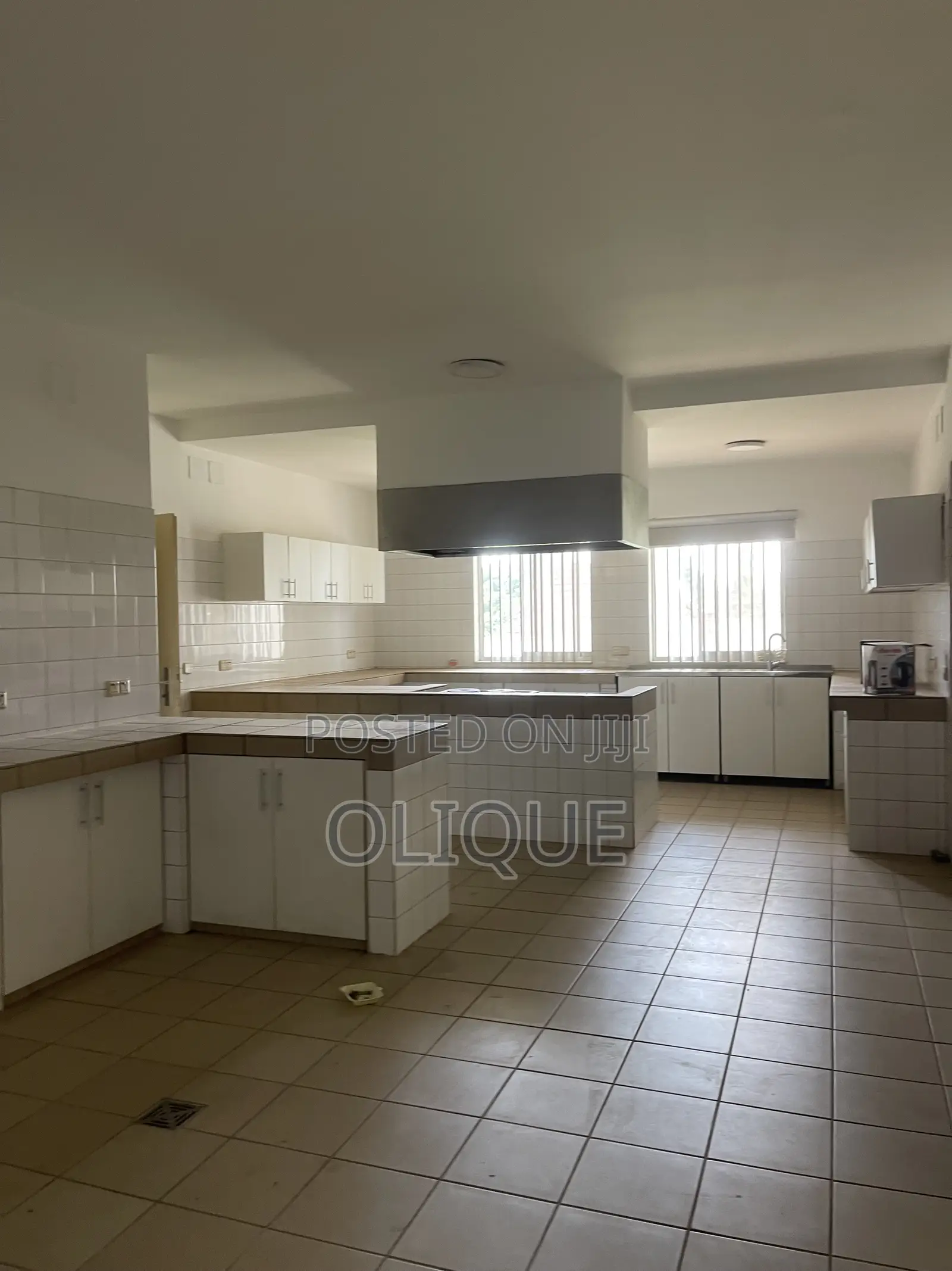 12bdrm Duplex in Maitama for rent