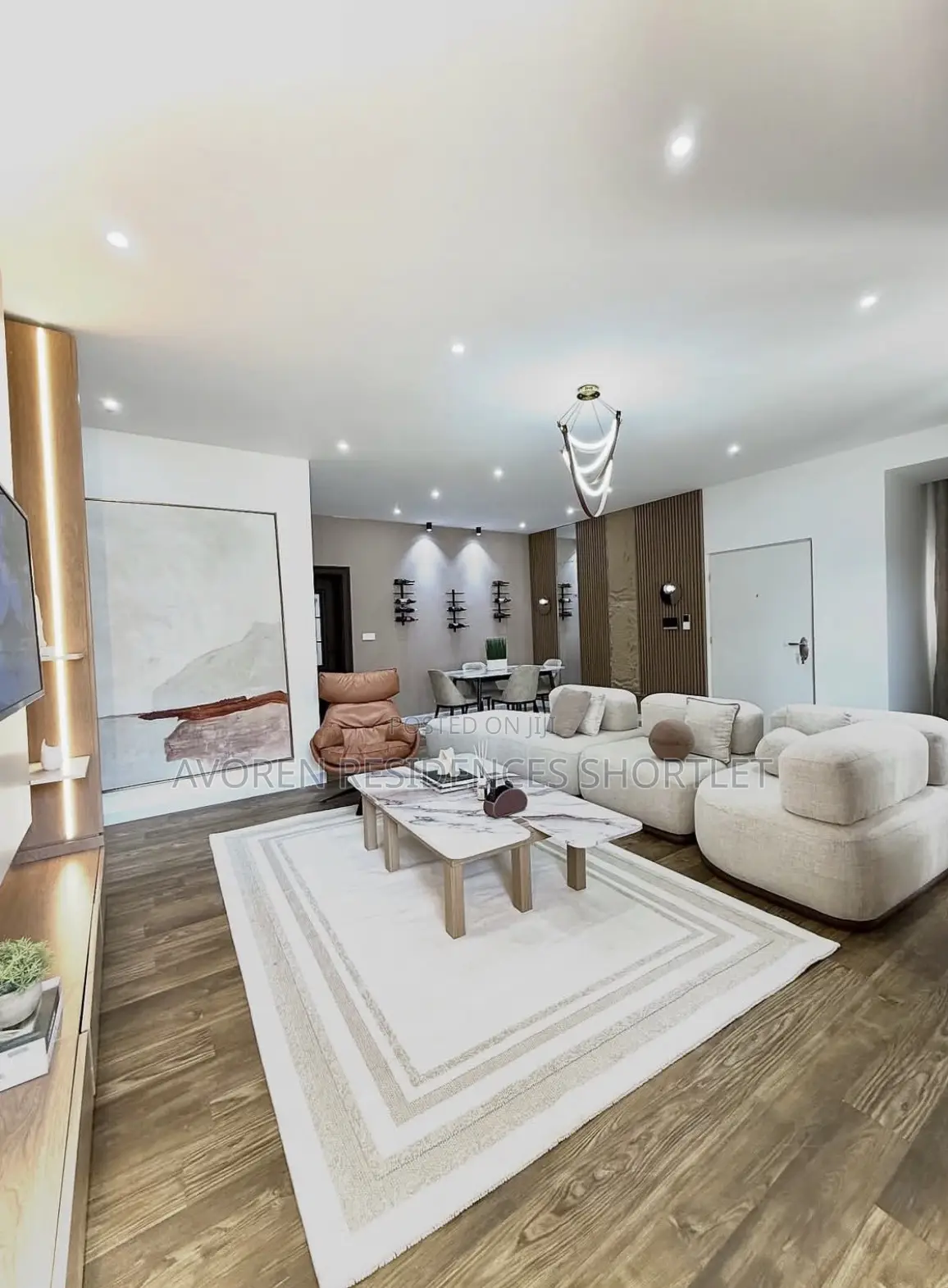 Cozy 3 Bedroom Shortlet in Admiralty Way
