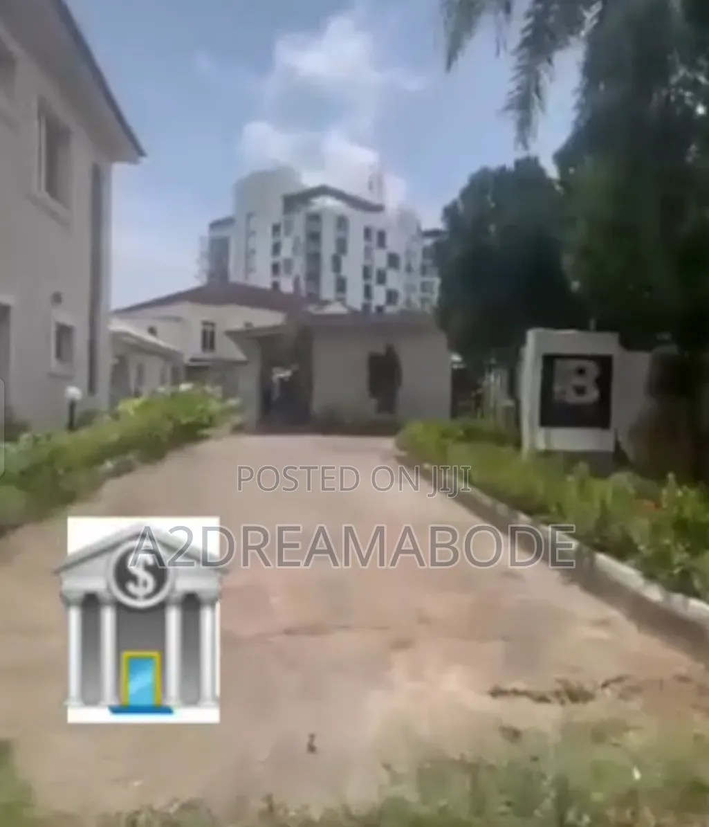 Exclusive Bank Property