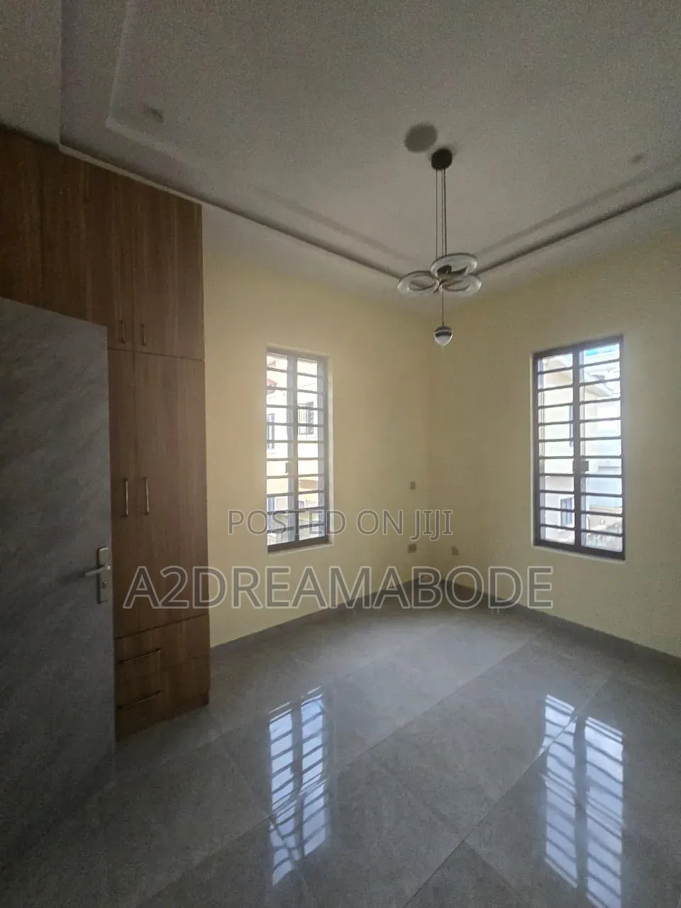 5bdrm Duplex in Omole for sale