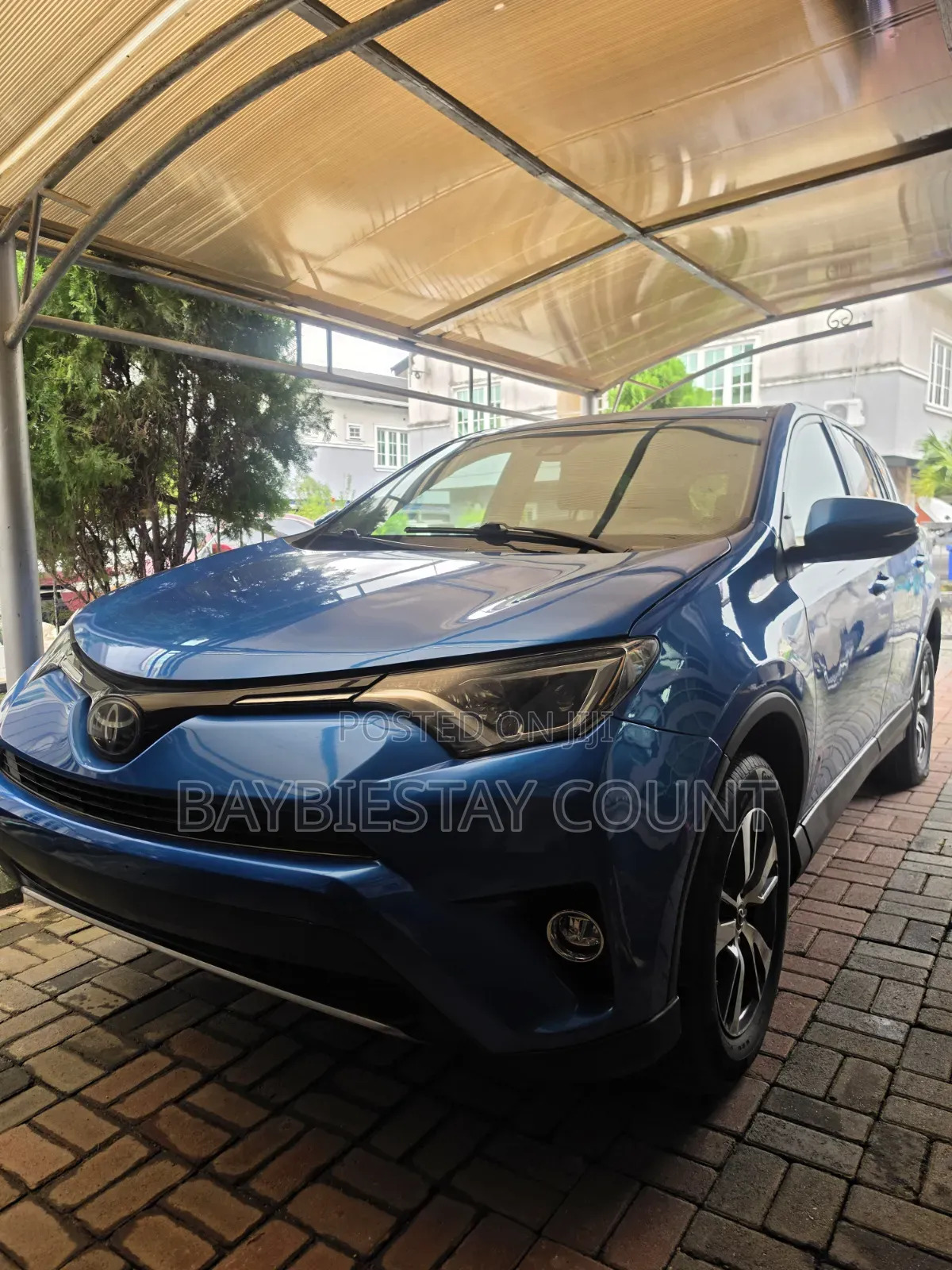 Toyota RAV4 2018 Blue