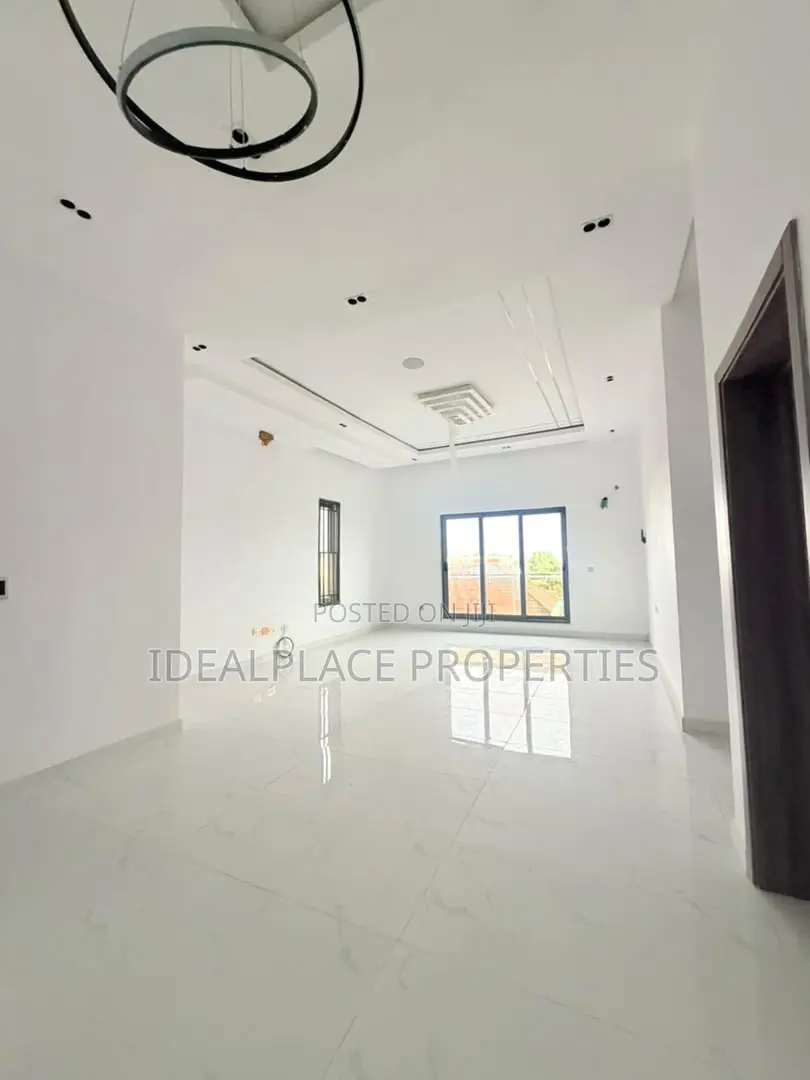 4bdrm Apartment in Ikeja GRA for sale