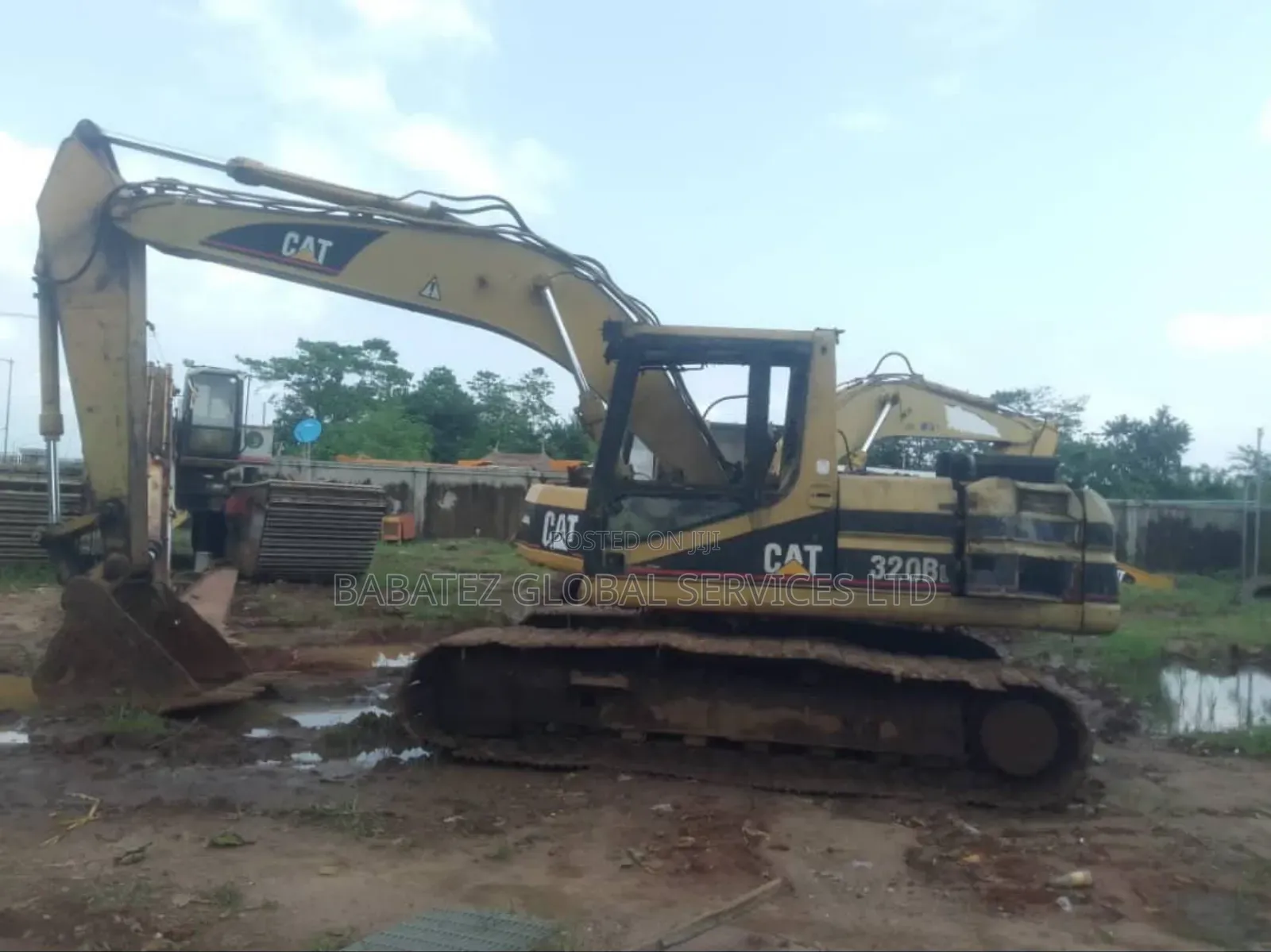 3 Units of Escavator 325bl
320bl
318bl