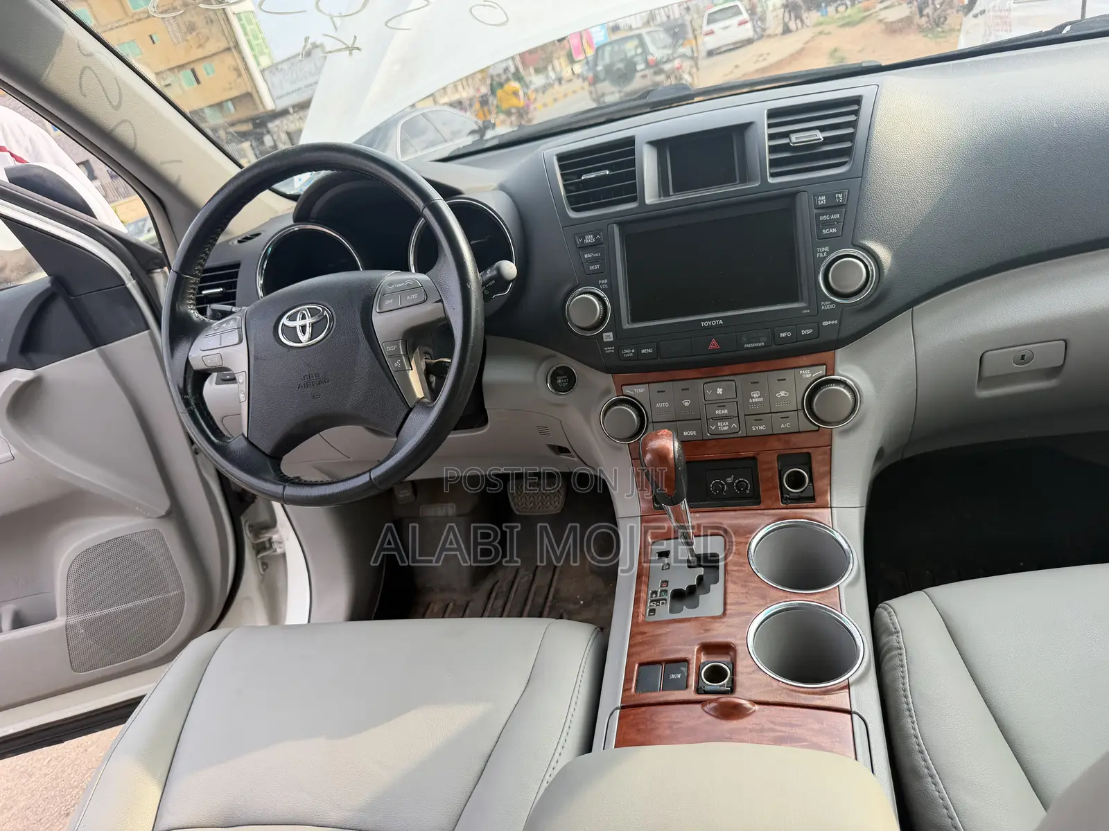 Toyota Highlander Limited 2009 White