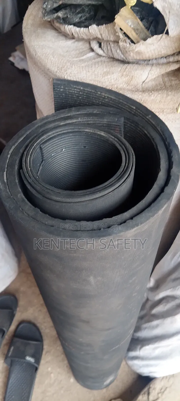 8mm Electrical Rubber Insulation Mat Grooving Type