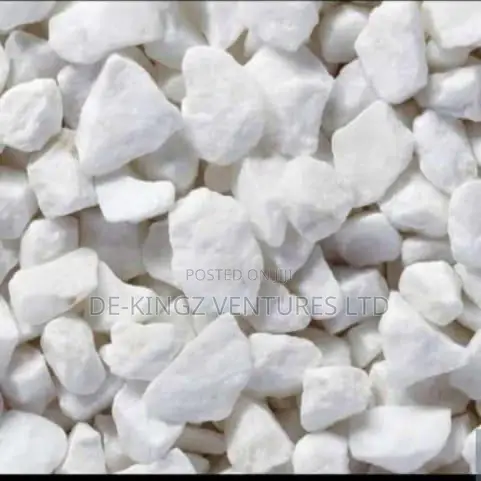 15kg Bag of White Stone for Decorating Spaces