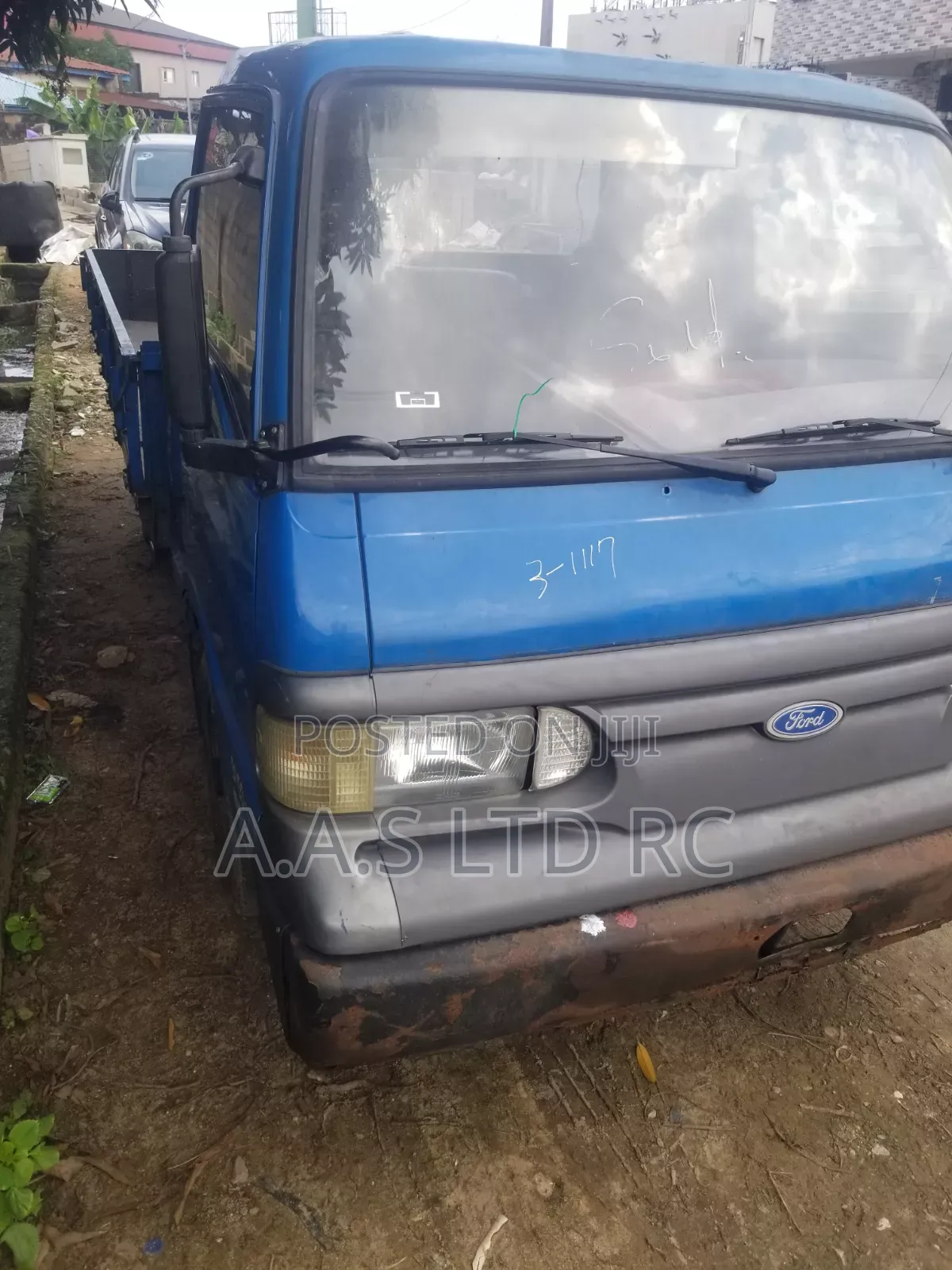 Ford Econovan Truck 2014 Blue