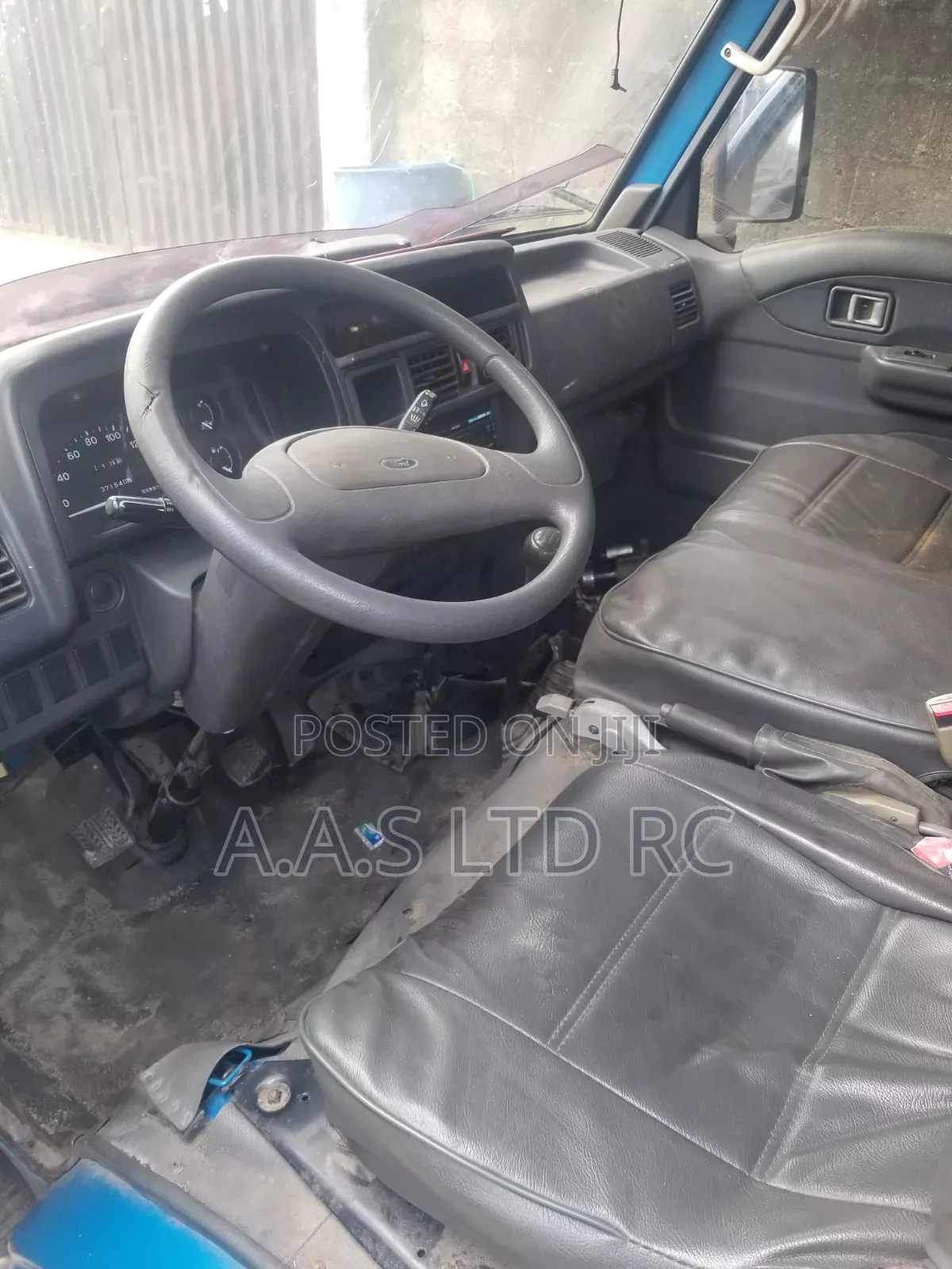 Ford Econovan Truck 2014 Blue