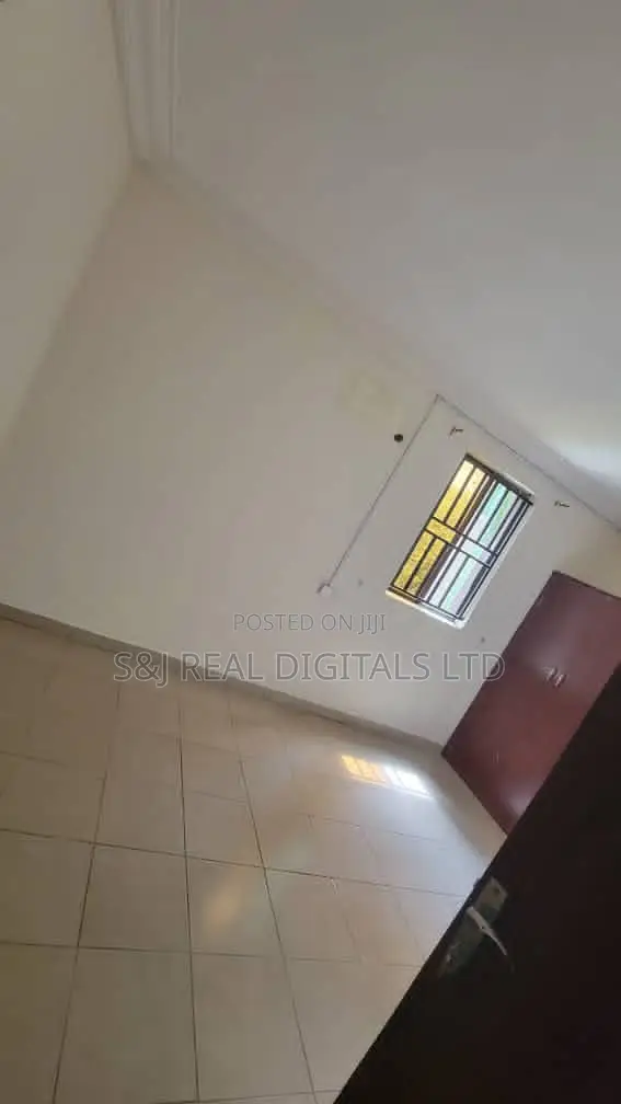4bdrm Block of Flats in Garki 2 for rent