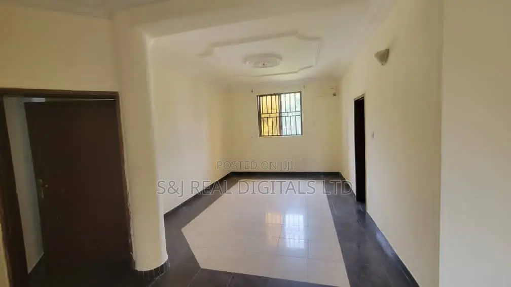 4bdrm Block of Flats in Garki 2 for rent