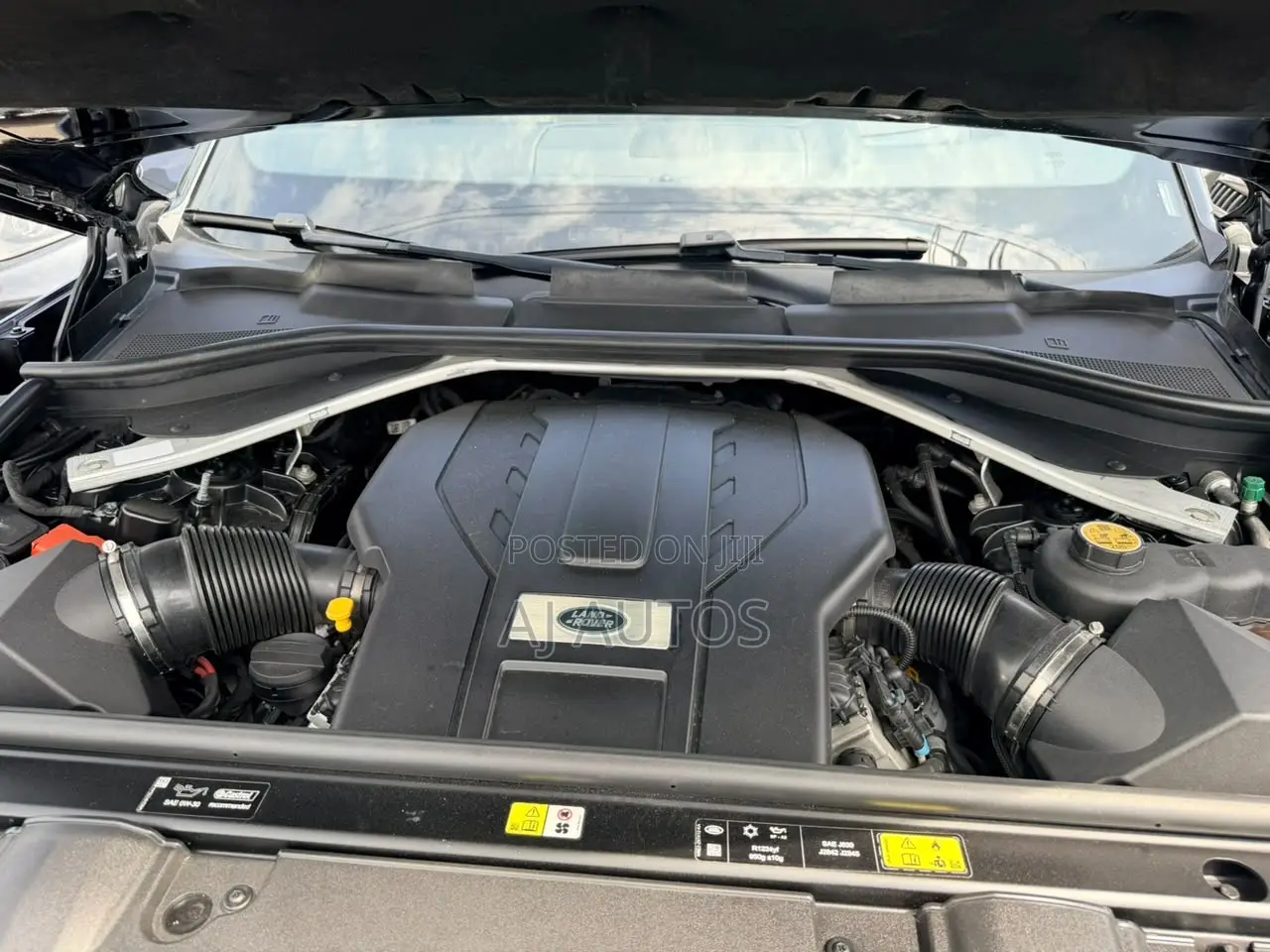 Land Rover Range Rover Vogue 2022 Black