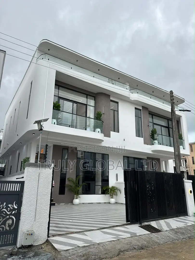 4bdrm Duplex in Lekki County, Ikota for sale