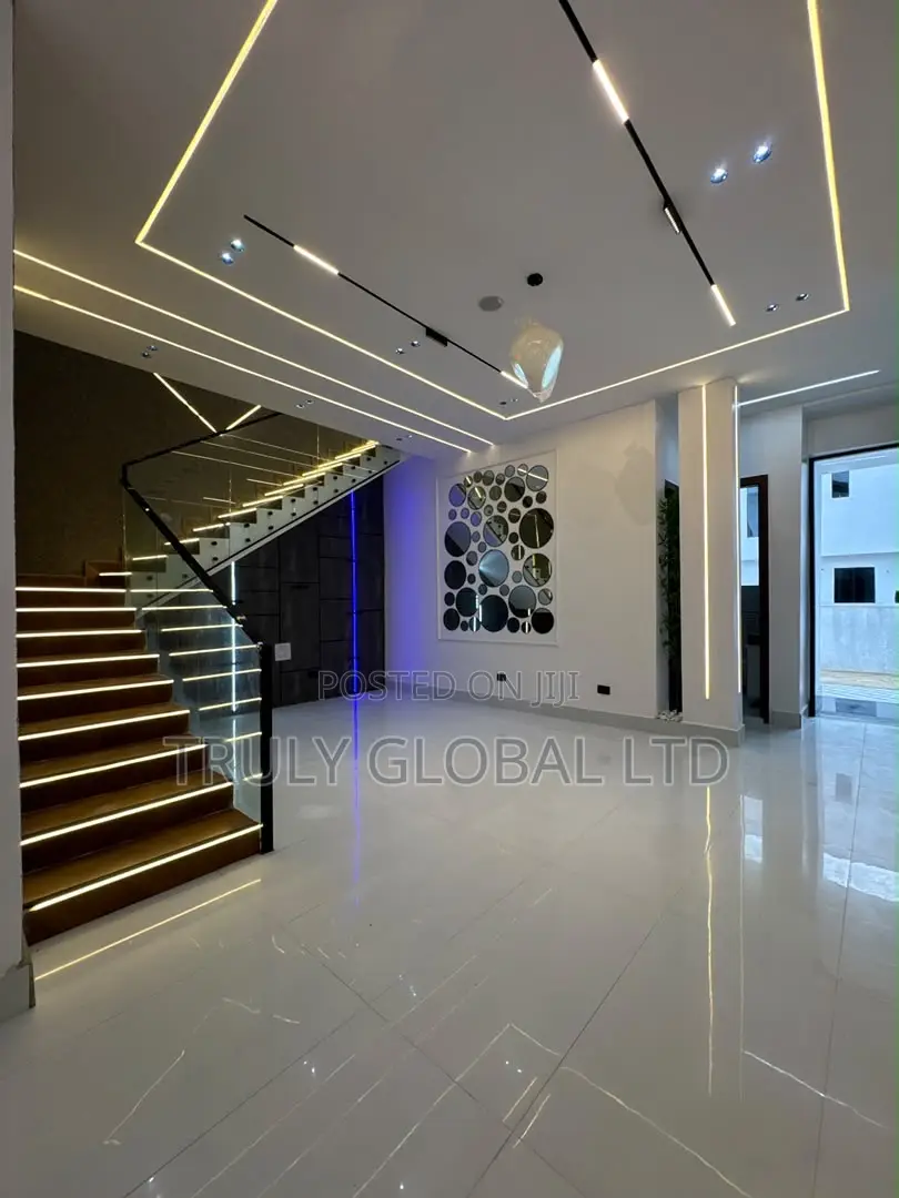 4bdrm Duplex in Lekki County, Ikota for sale