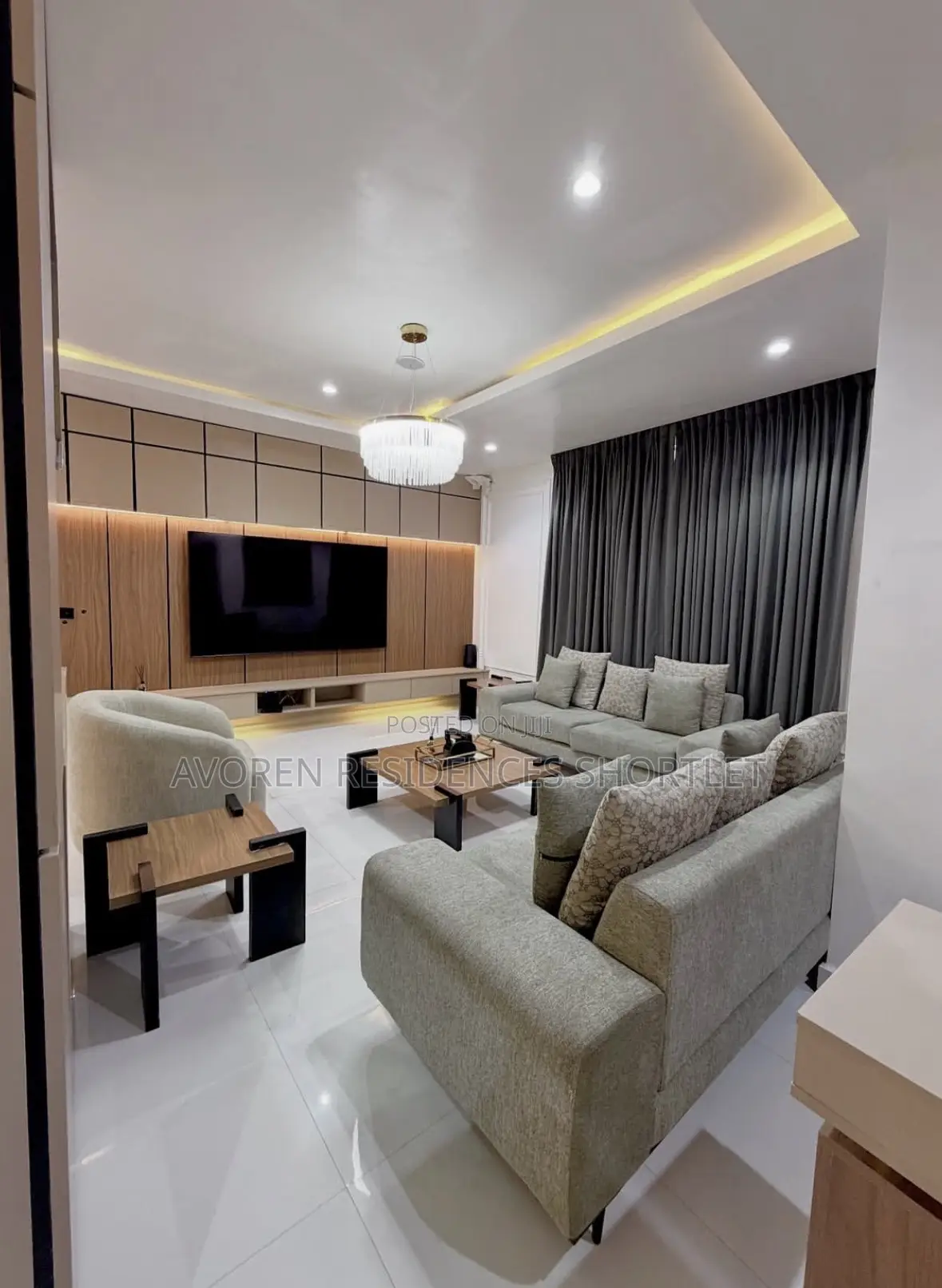 Beautiful One Bedroom Apartment in Admiralty Way