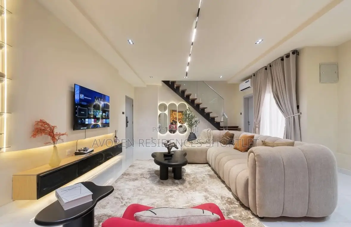 Luxurious 2 Bedroom Shortlet in Ikate