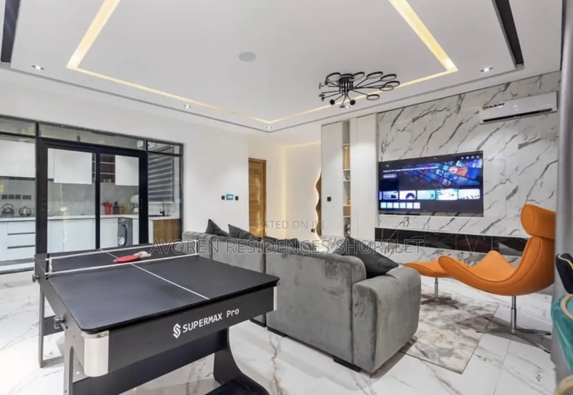 Beautiful Two Bedroom Shortlet in Ikoyi