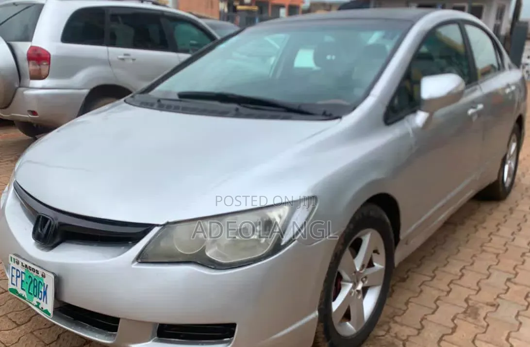 Honda Civic 2007 Silver