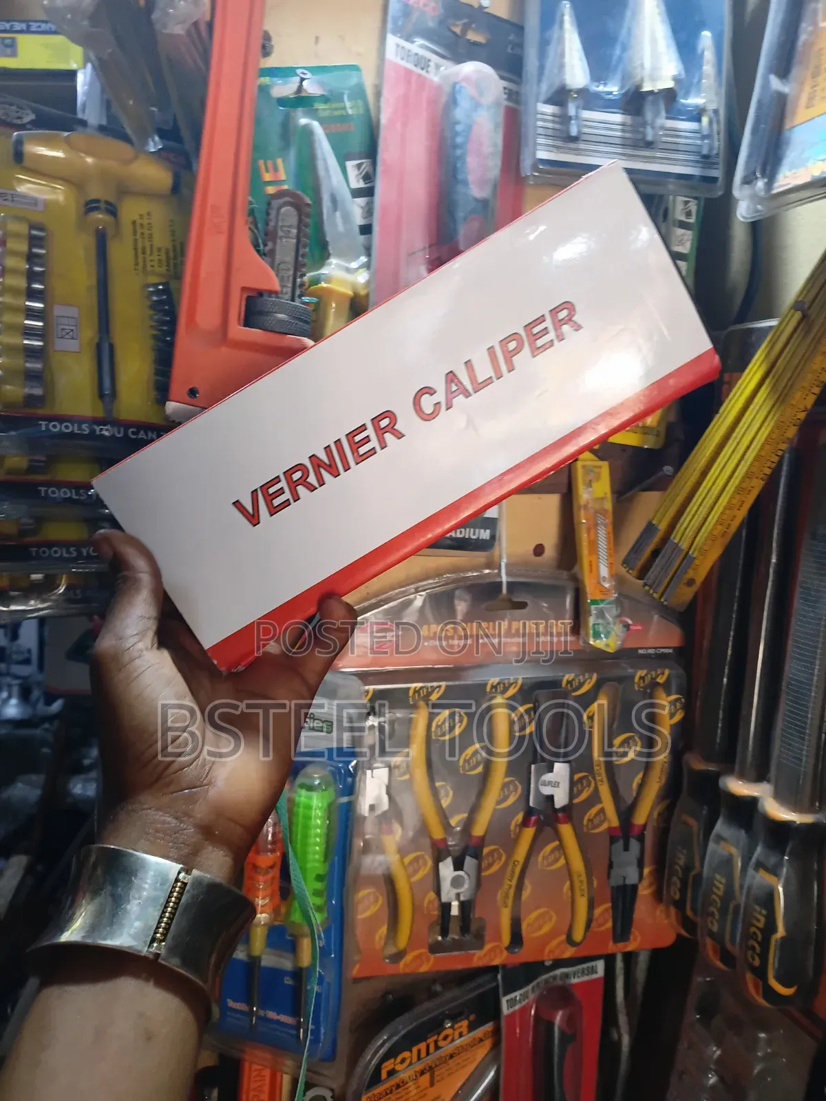 Small Manual Vernier Caliper – Precision Measuring Tool