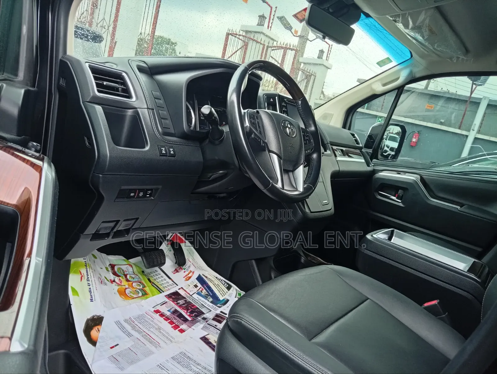 Toyota Granvia 2021 Black